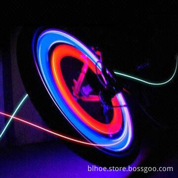 Mountain bicycle taillight, bicycle equipment